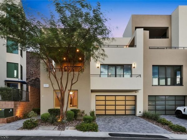 374 Solitude Peak Lane , Henderson, NV 89012