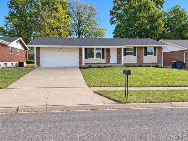 11768 Galba Drive , Florissant, MO 63033