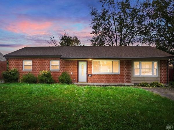 310 Lang Court, Englewood, OH 45322