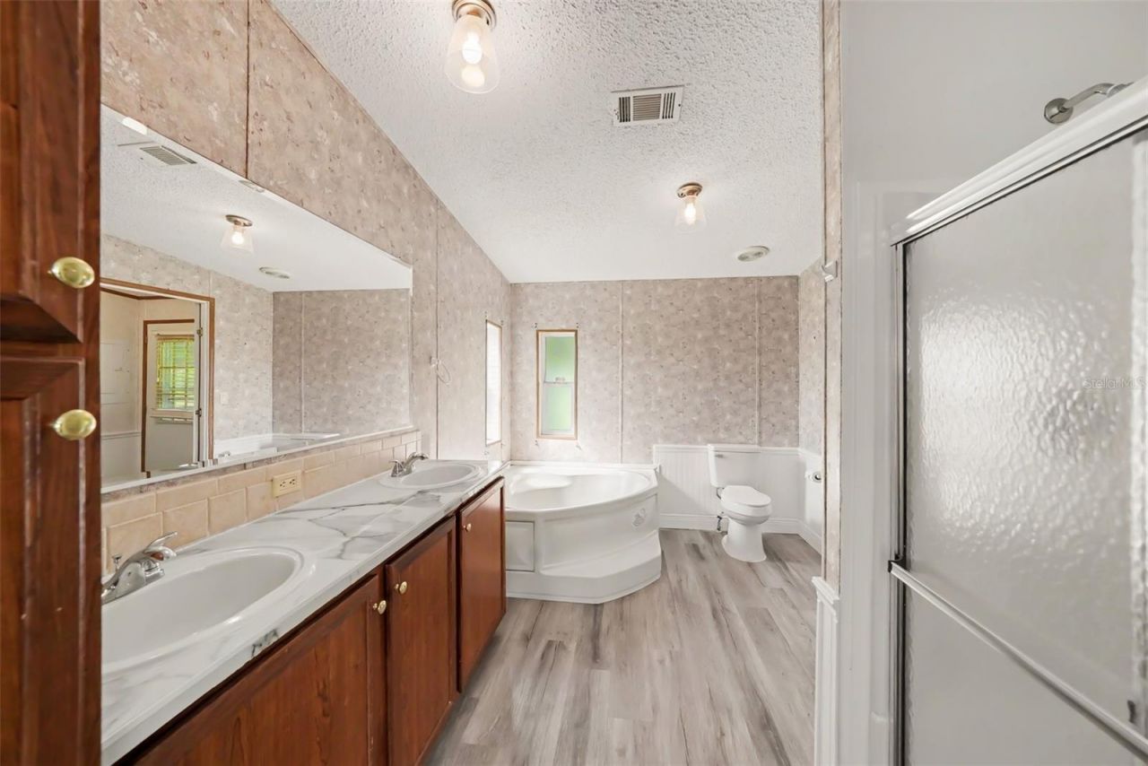 12015 Messler Rd , Gibsonton, FL 33534 Photo