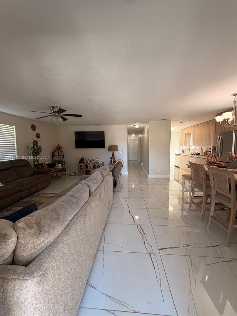 4250 SW 57th Ave, Davie, FL 33314 Photo