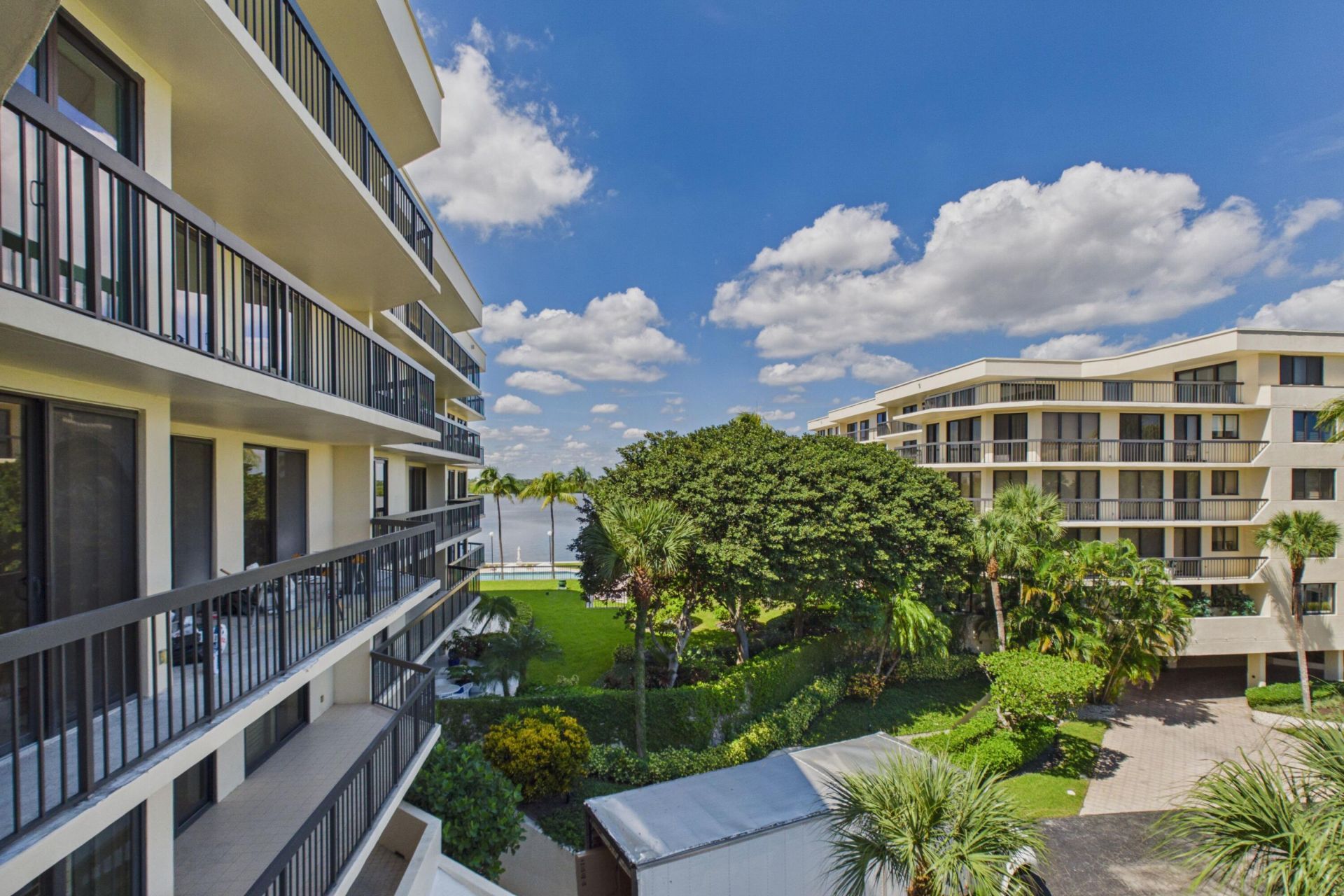 2778 S Ocean Boulevard, Unit 305S, Palm Beach, FL 33480 Photo
