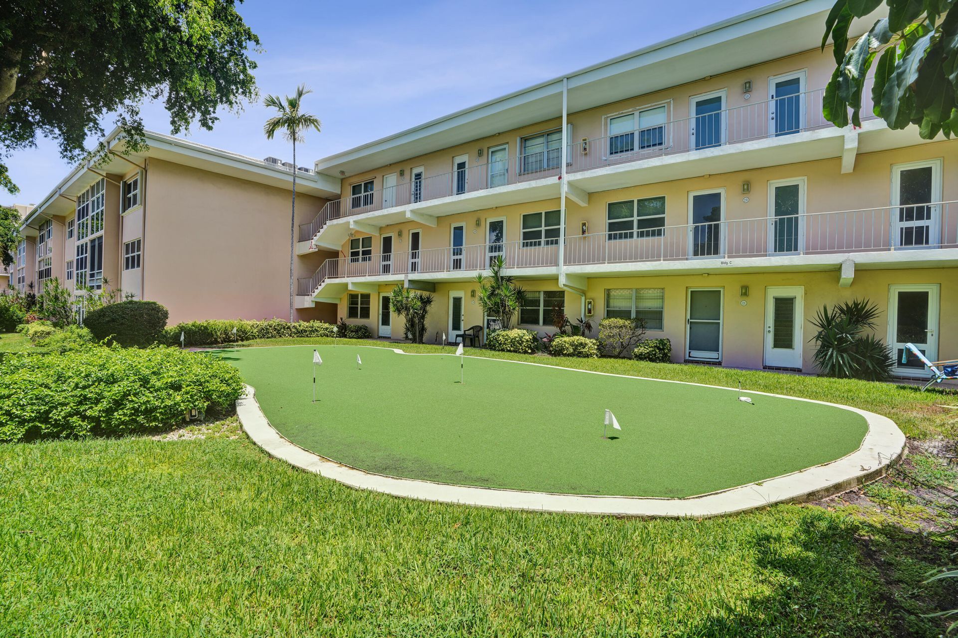 1481 S Ocean Boulevard, Unit 339D, Lauderdale by the Sea, FL 33062 Photo