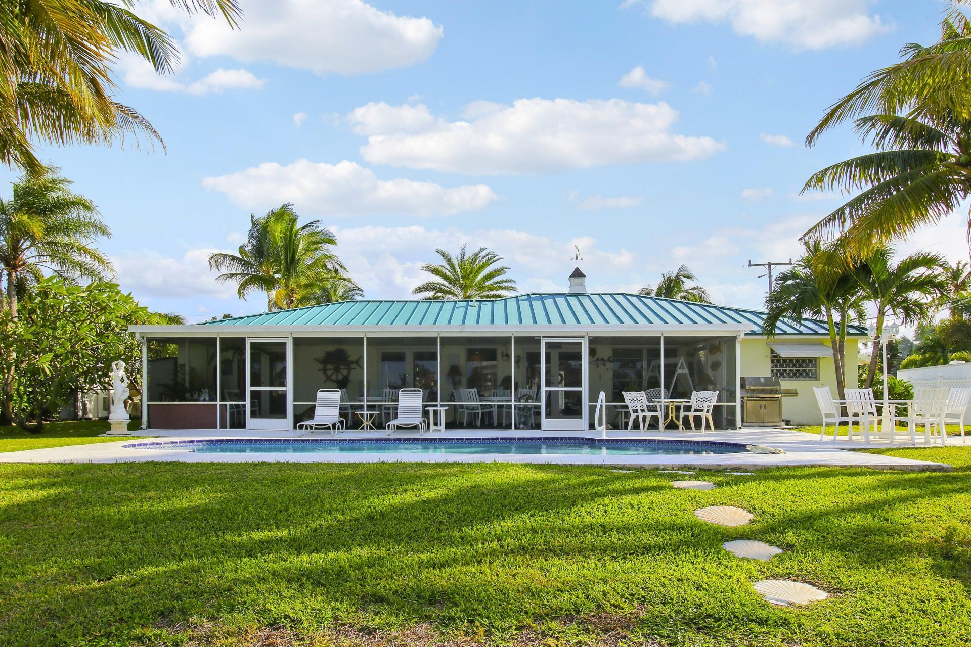 110 Shore Drive, Riviera Beach, FL 33404 Photo