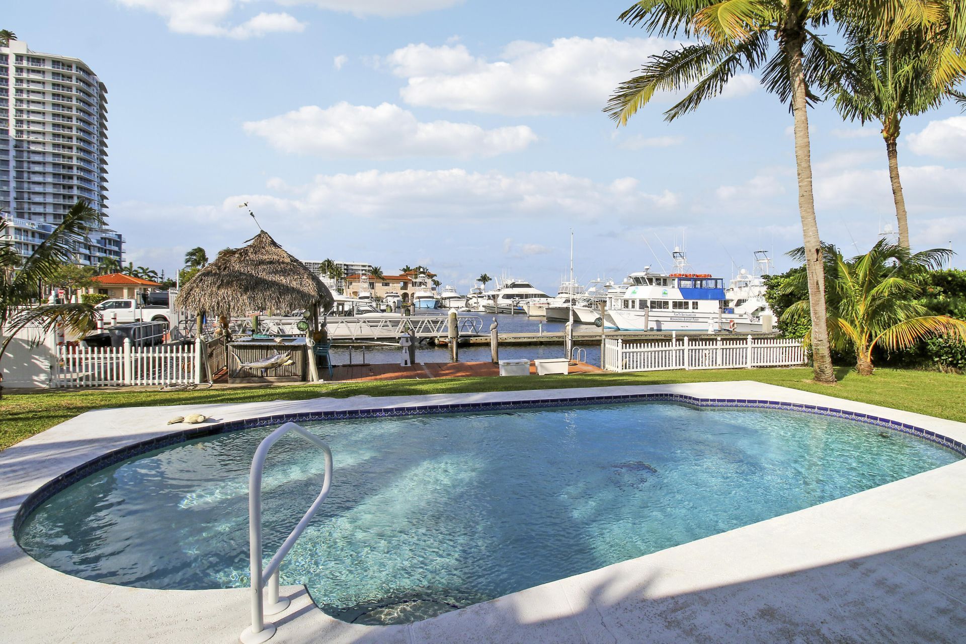 110 Shore Drive, Riviera Beach, FL 33404 Photo