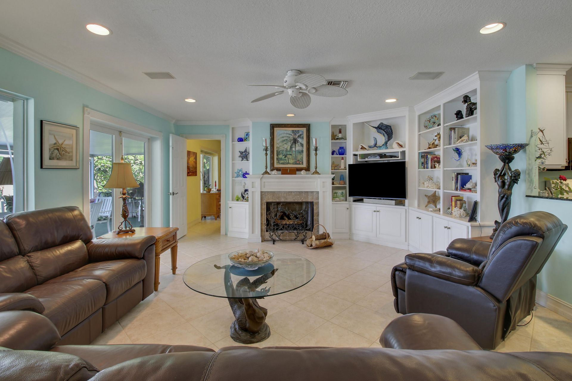 110 Shore Drive, Riviera Beach, FL 33404 Photo