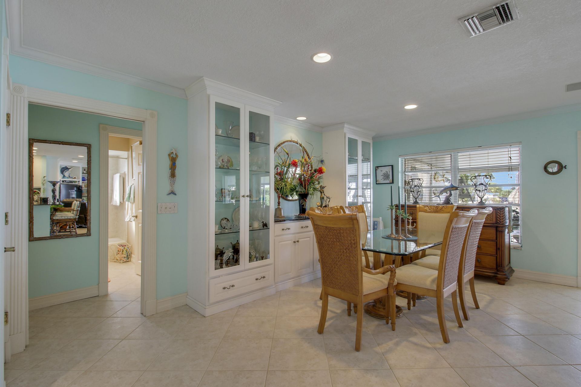 110 Shore Drive, Riviera Beach, FL 33404 Photo