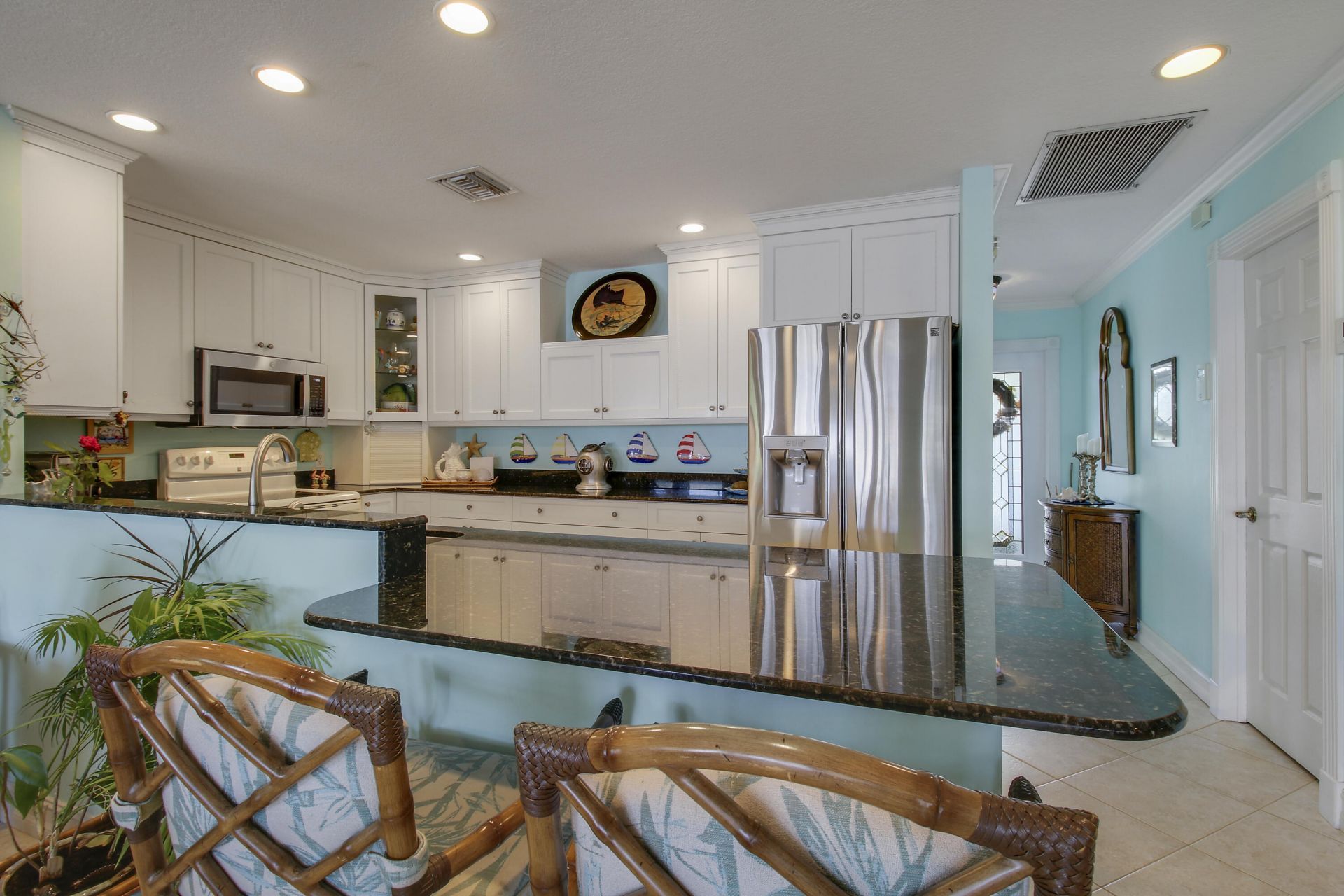 110 Shore Drive, Riviera Beach, FL 33404 Photo
