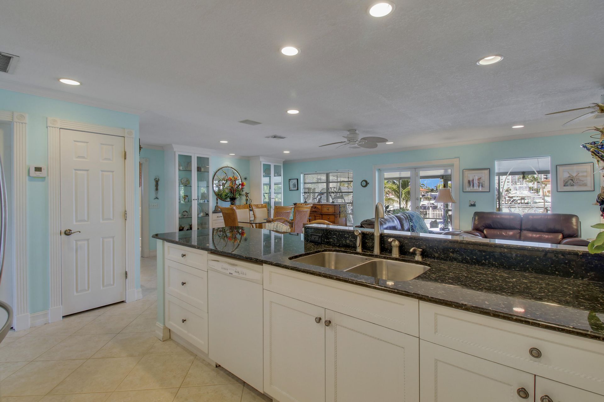 110 Shore Drive, Riviera Beach, FL 33404 Photo