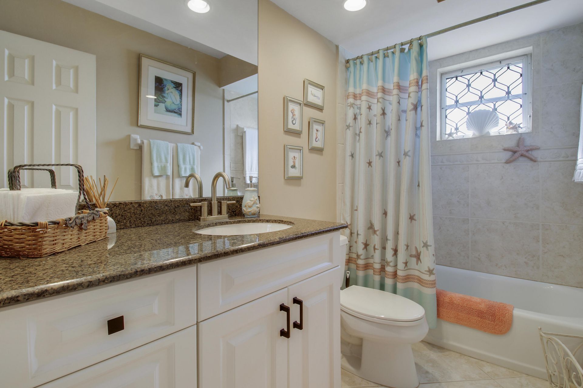 110 Shore Drive, Riviera Beach, FL 33404 Photo
