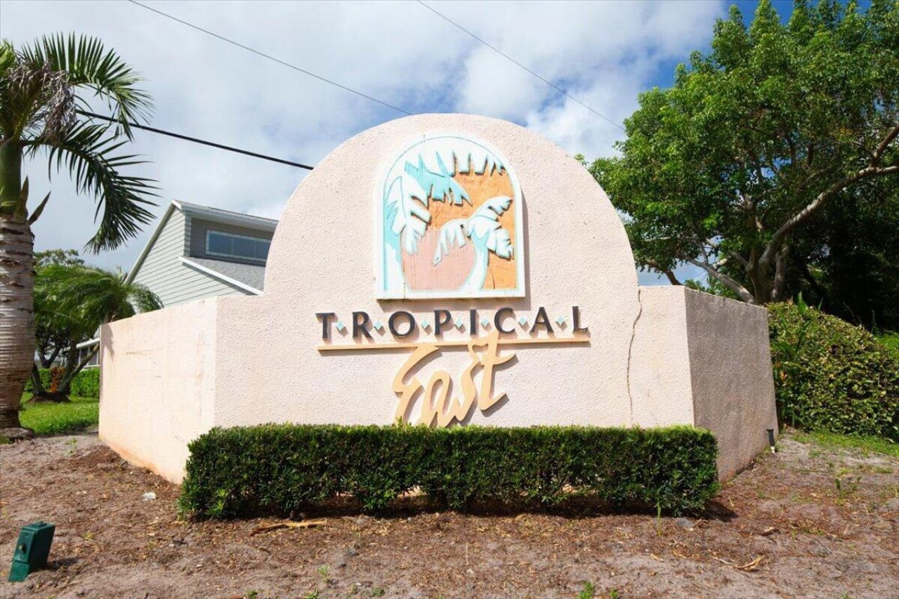 2610 SE Tropical E Circle, Port Saint Lucie, FL 34952 Photo