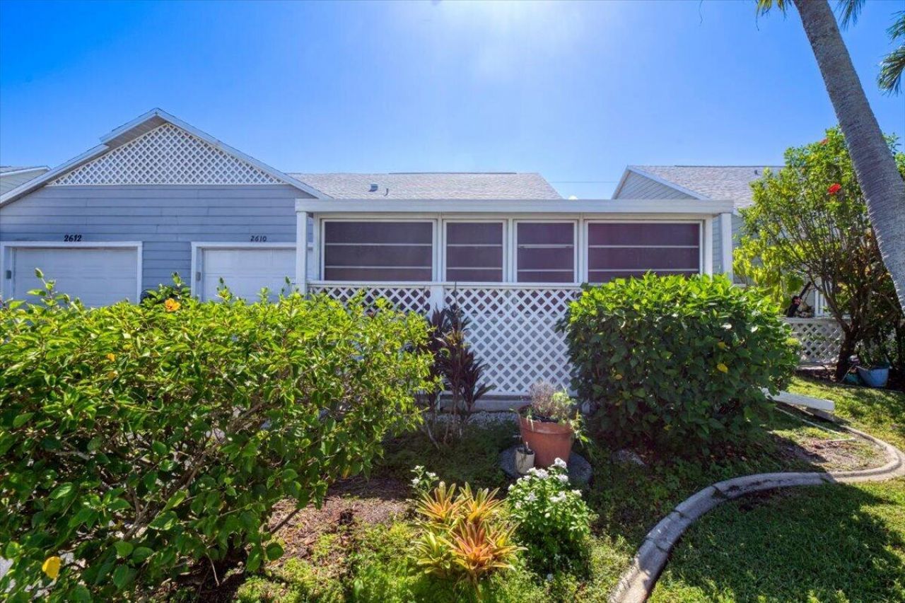 2610 SE Tropical E Circle, Port Saint Lucie, FL 34952 Photo