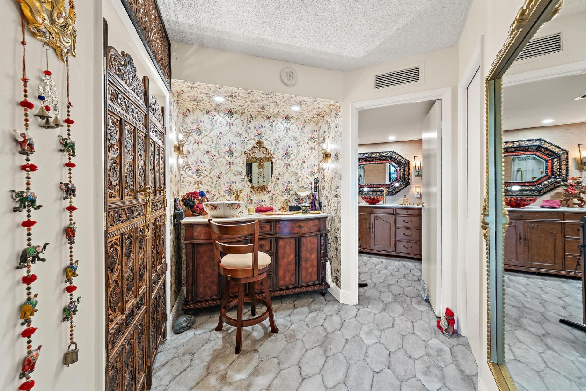 1900 Consulate Place, Unit 503, West Palm Beach, FL 33401 Photo