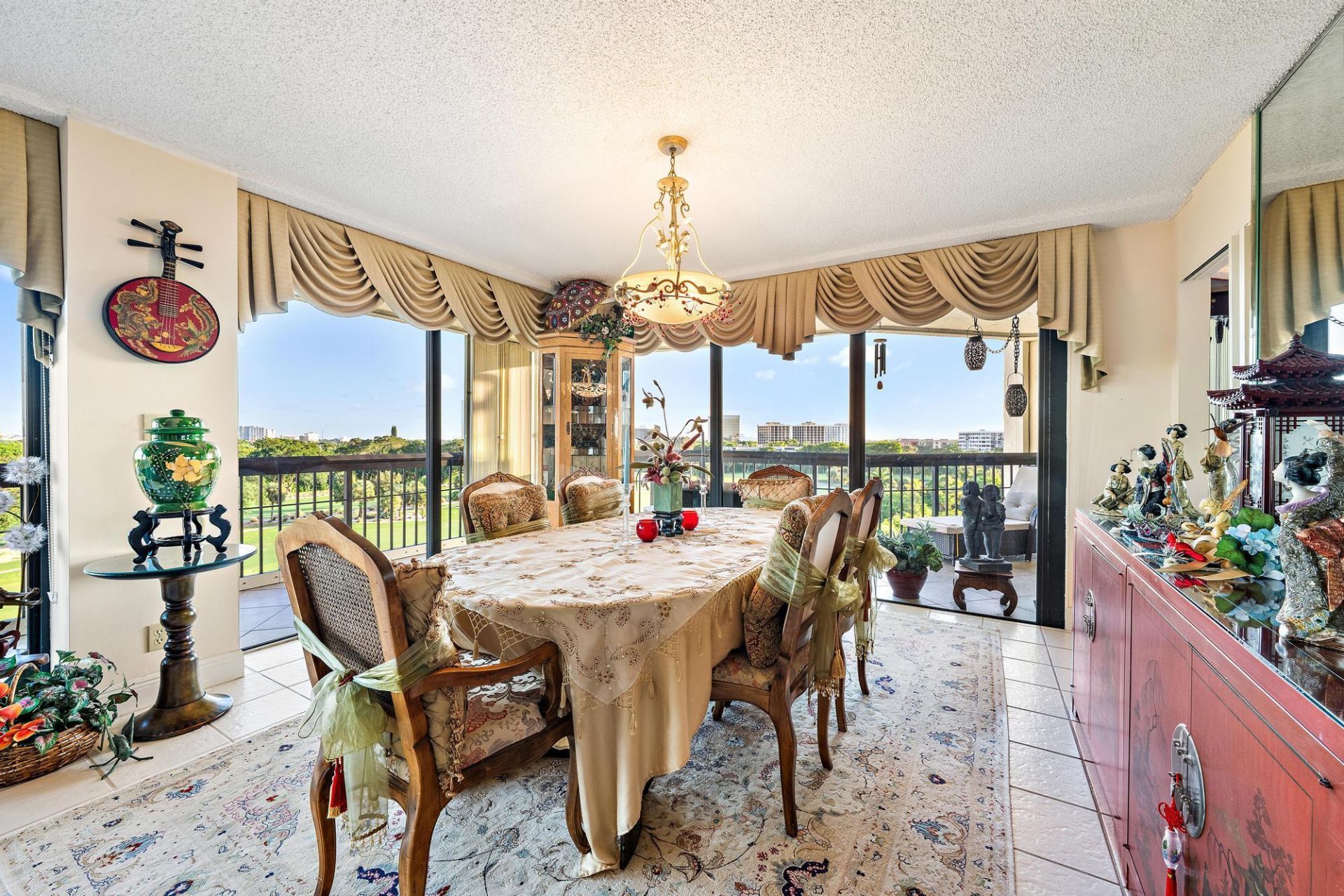 1900 Consulate Place, Unit 503, West Palm Beach, FL 33401 Photo