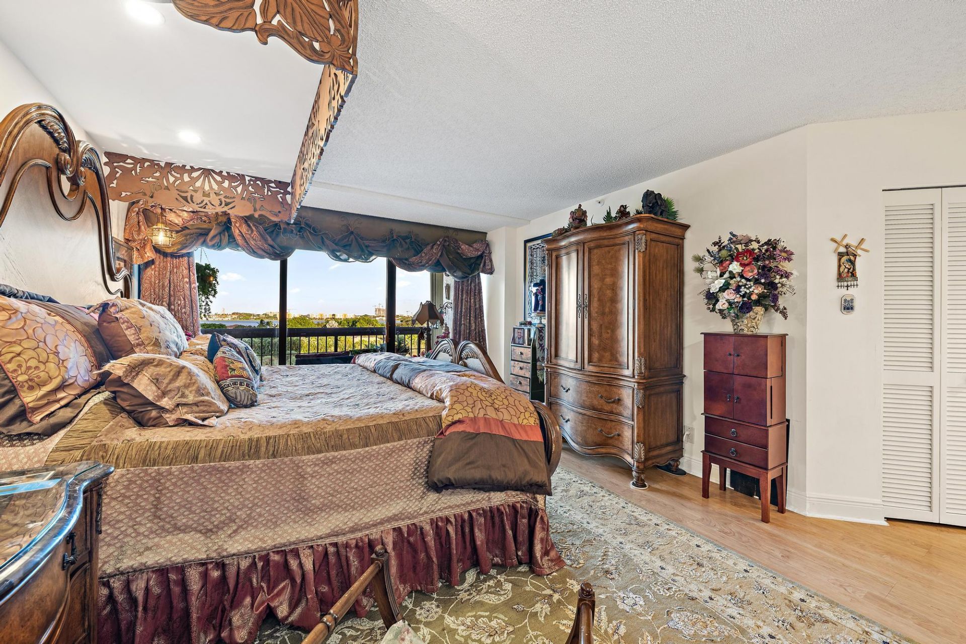 1900 Consulate Place, Unit 503, West Palm Beach, FL 33401 Photo