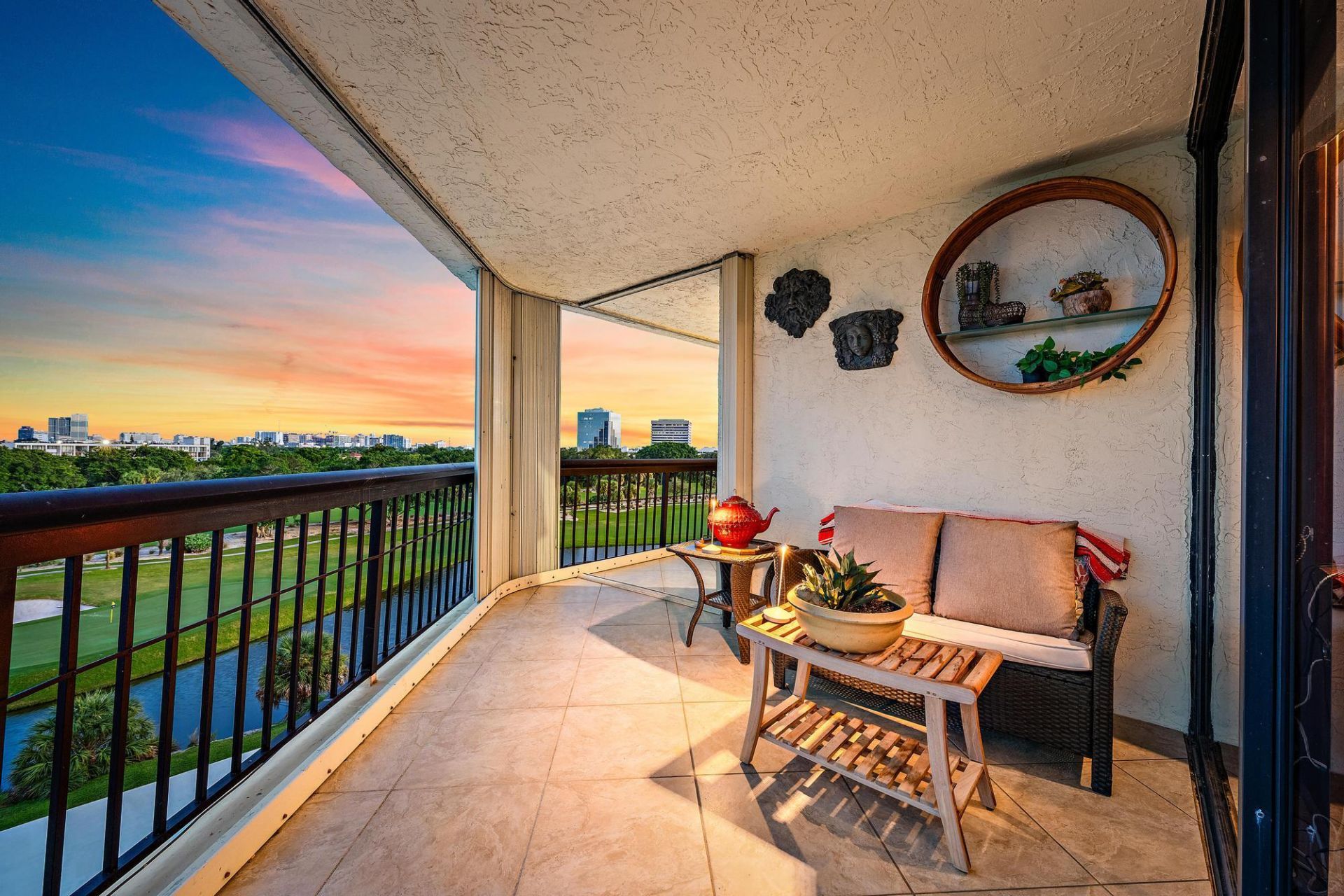 1900 Consulate Place, Unit 503, West Palm Beach, FL 33401 Photo