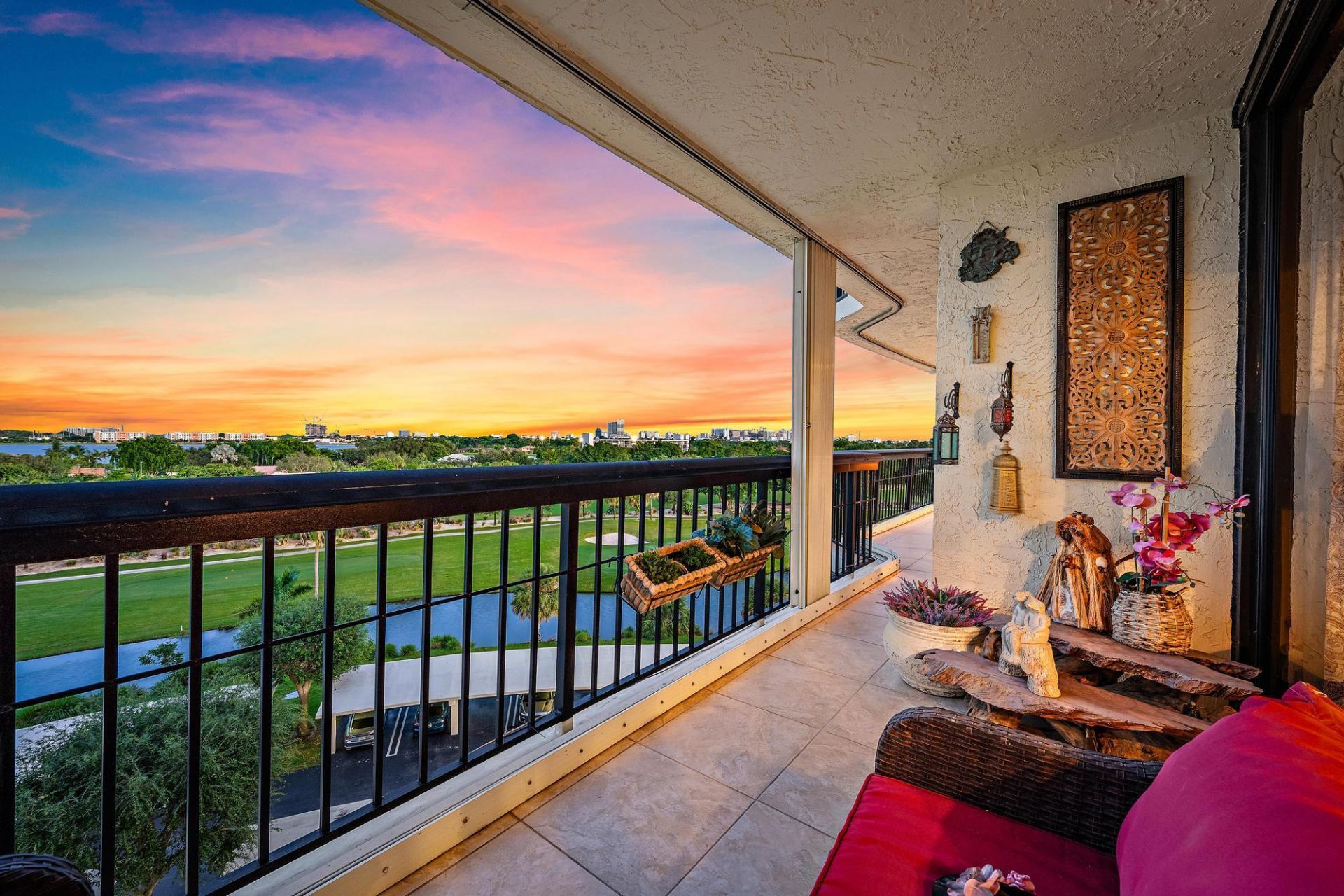 1900 Consulate Place, Unit 503, West Palm Beach, FL 33401 Photo
