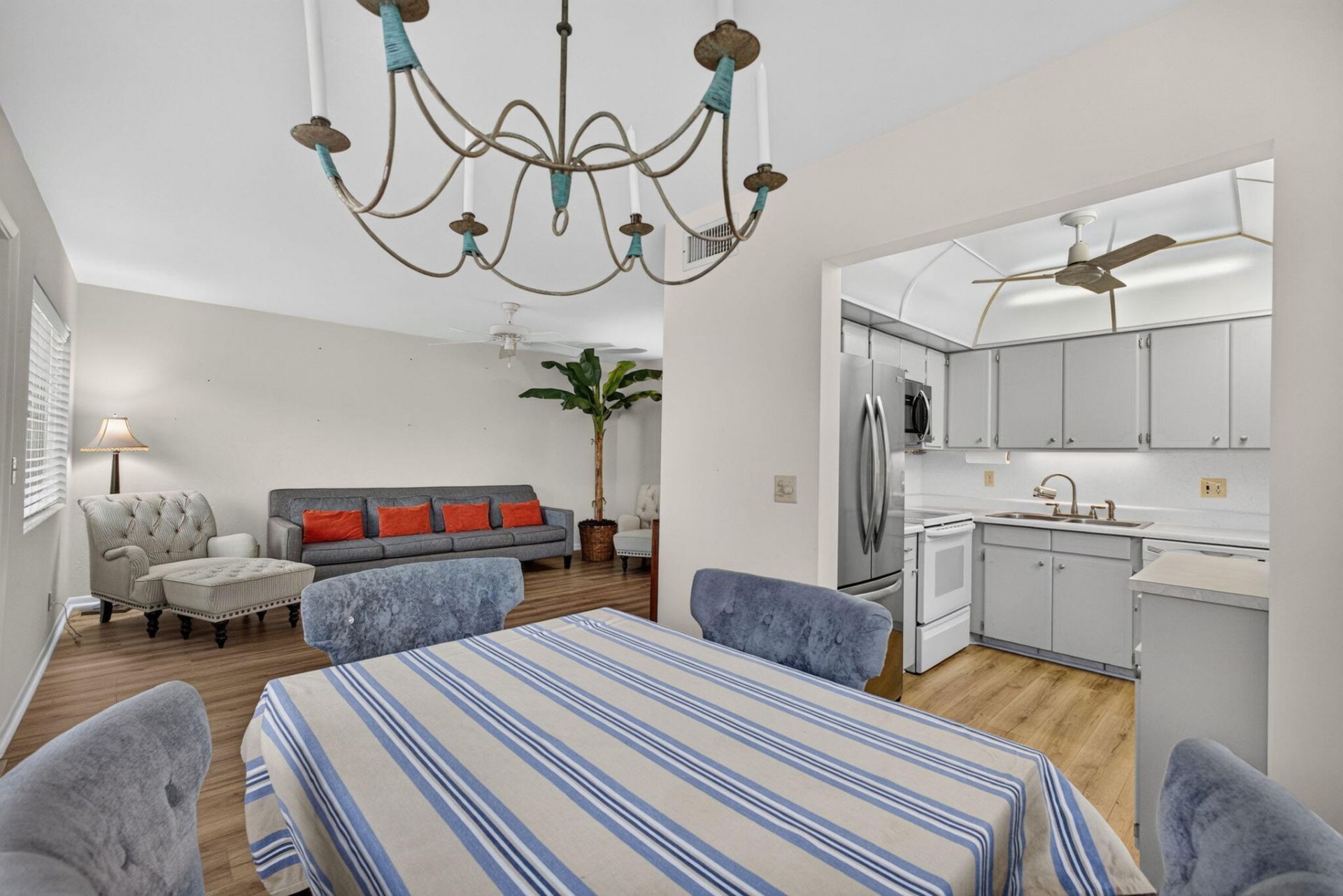 3280 Lake Osborne Drive, Unit #105, Lake Worth Beach, FL 33461 Photo