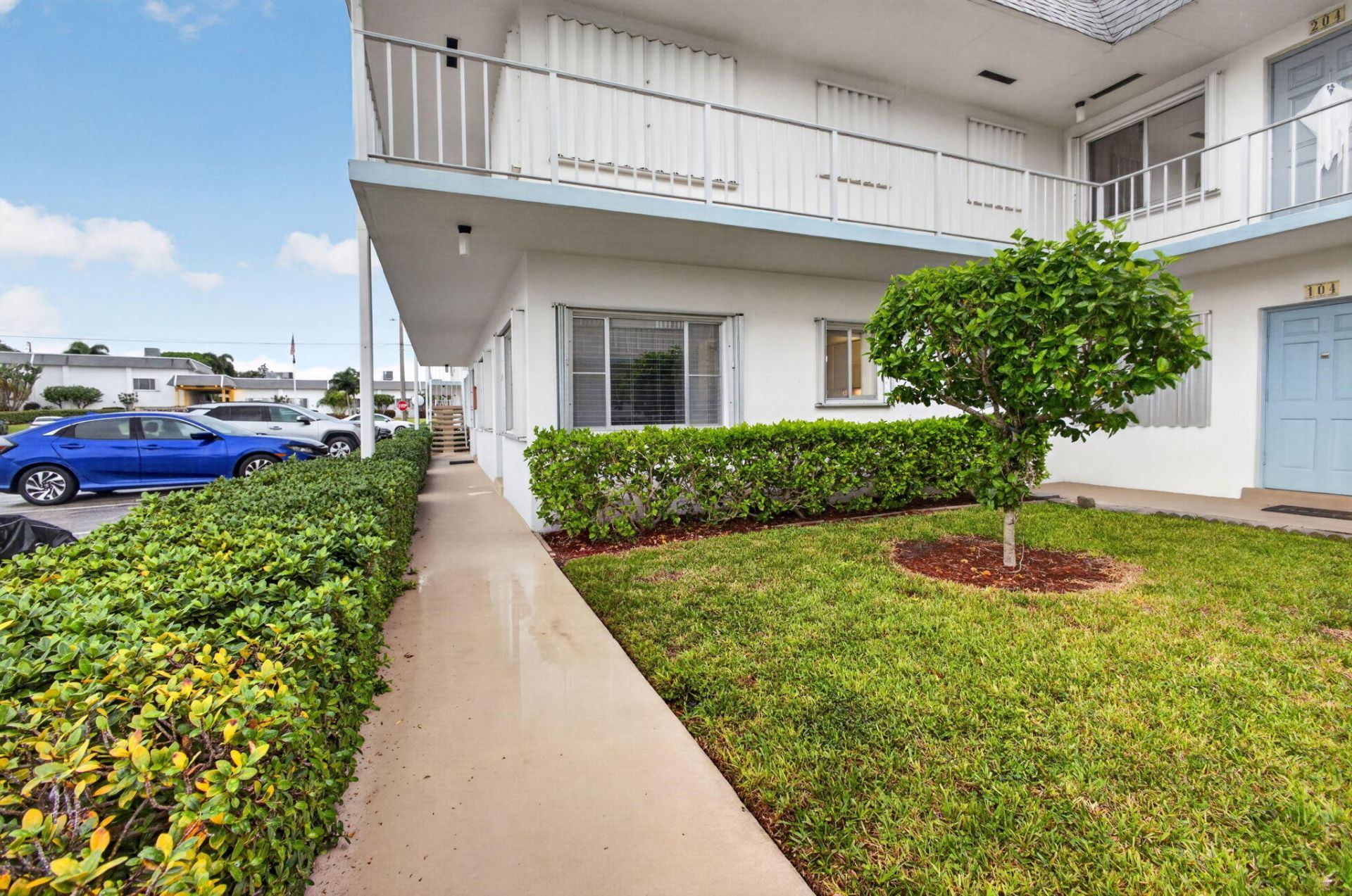3280 Lake Osborne Drive, Unit #105, Lake Worth Beach, FL 33461 Photo