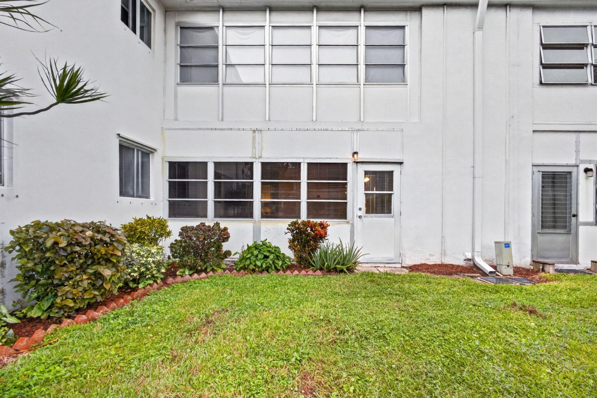 3280 Lake Osborne Drive, Unit #105, Lake Worth Beach, FL 33461 Photo