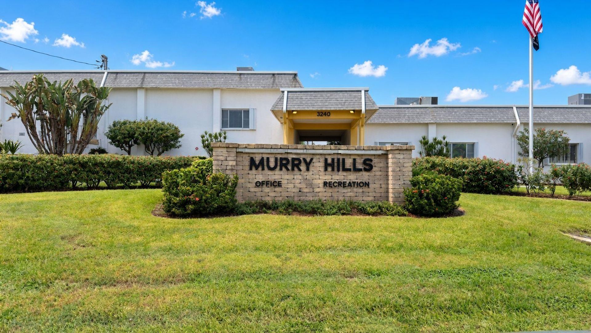 3280 Lake Osborne Drive, Unit #105, Lake Worth Beach, FL 33461 Photo