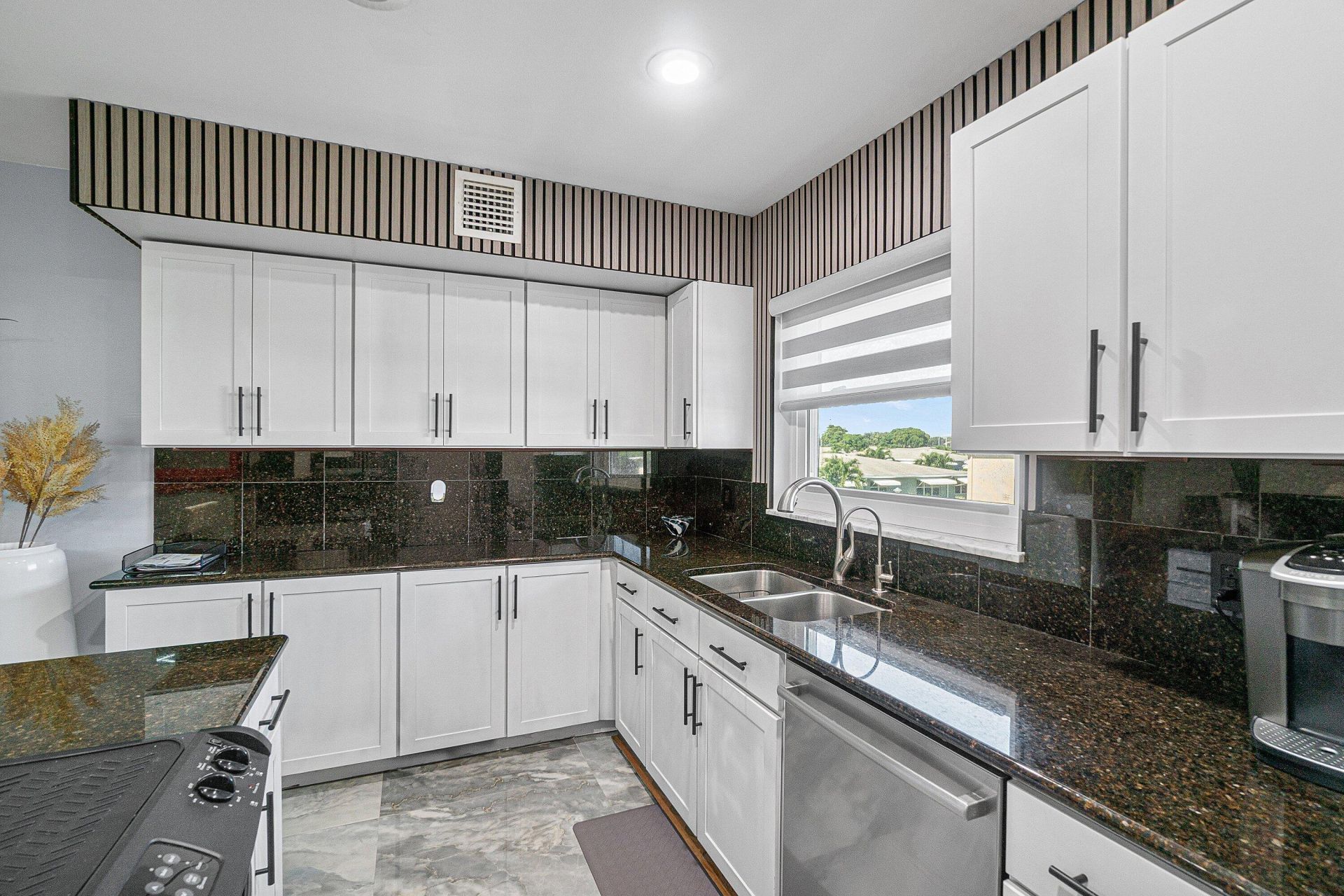 2019 S Seacrest Boulevard, Unit C, Boynton Beach, FL 33435 Photo