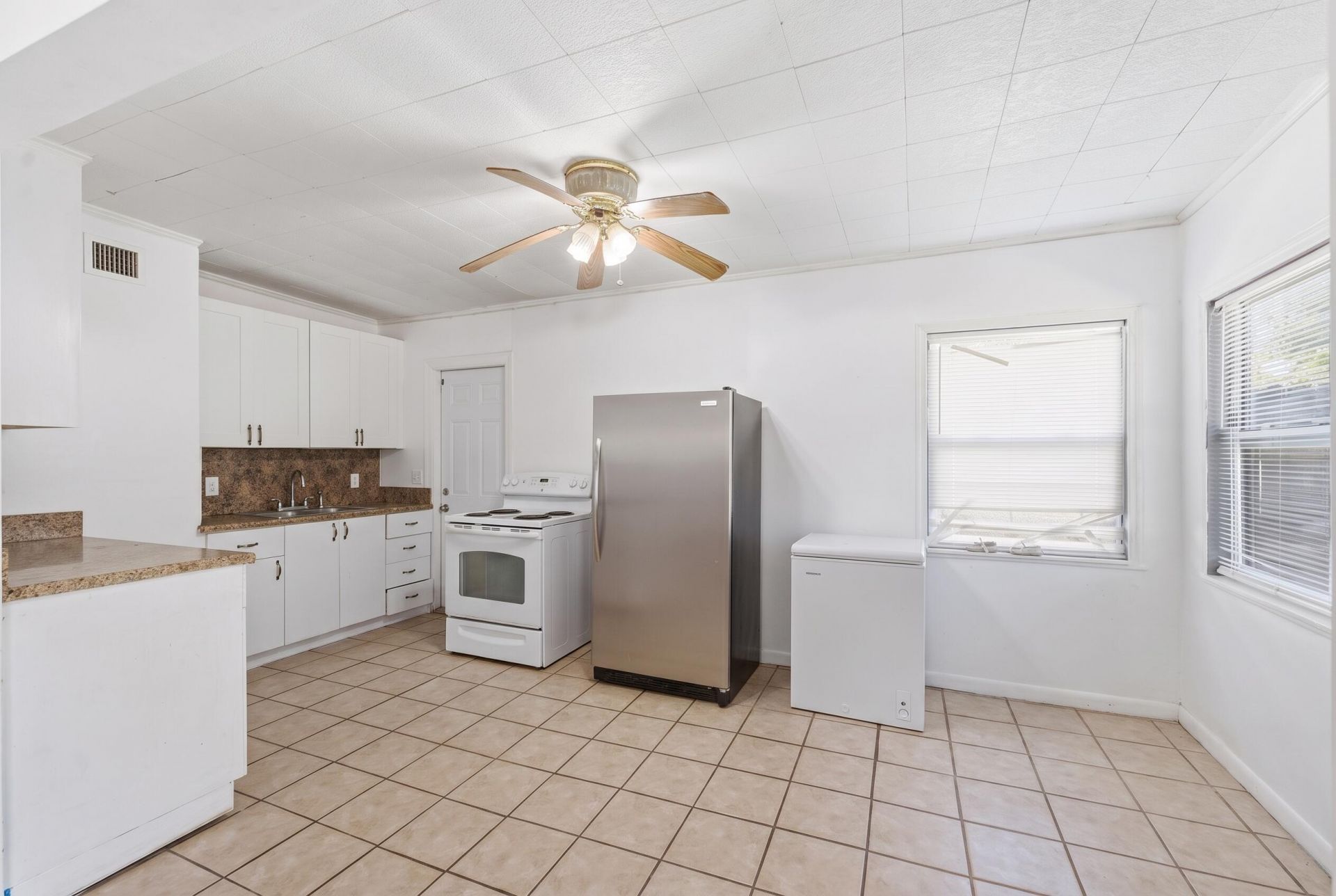 1064 Highview Road, Lake Worth, FL 33462 Photo