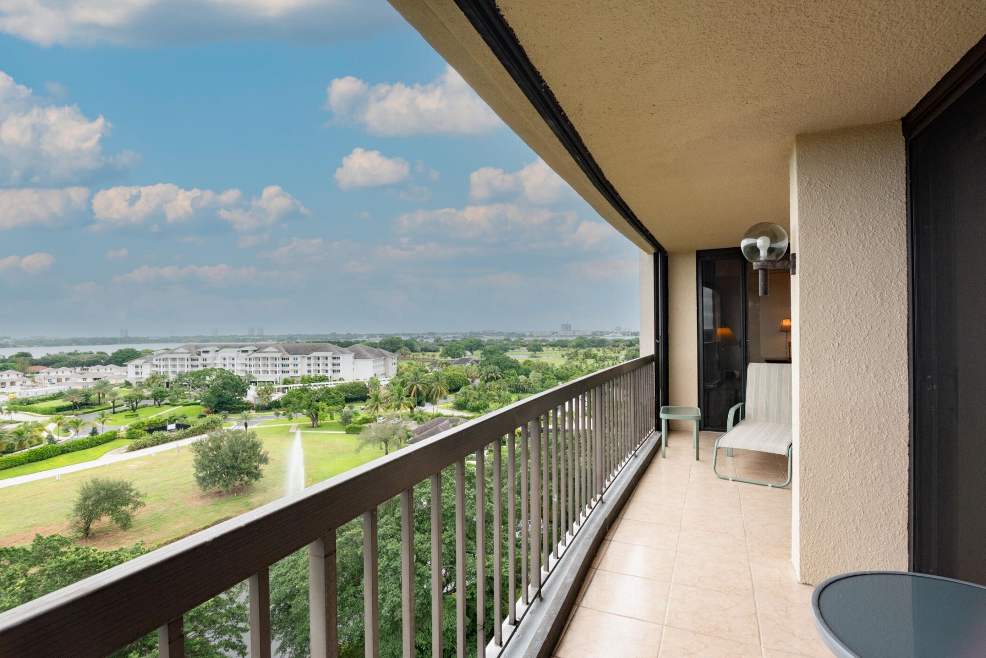 2480 Presidential Way, Unit 1103, West Palm Beach, FL 33401 Photo