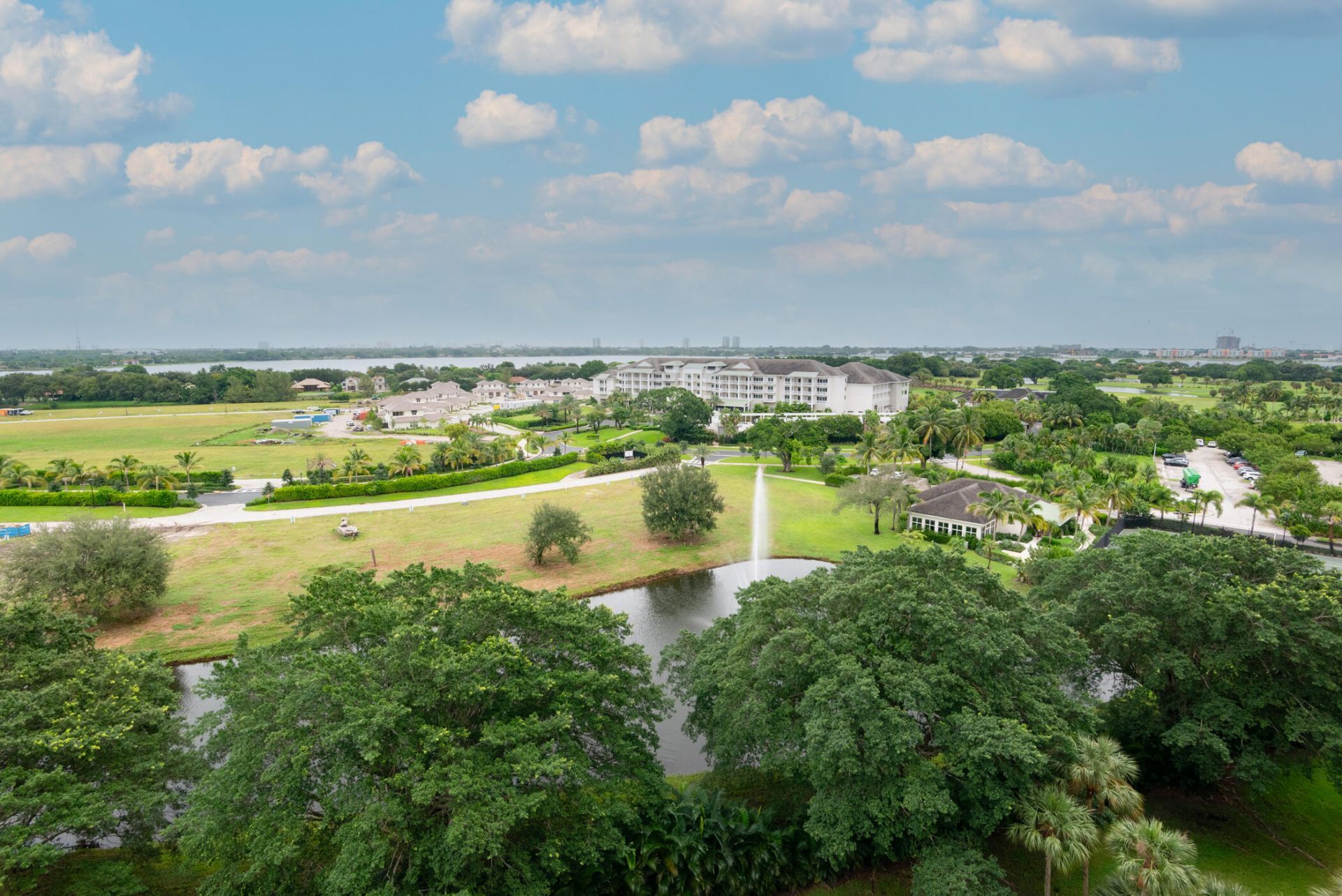 2480 Presidential Way, Unit 1103, West Palm Beach, FL 33401 Photo