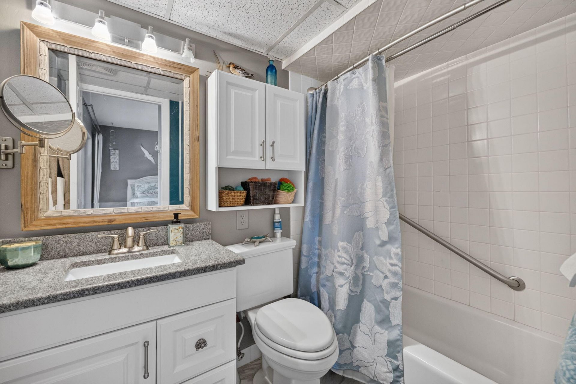 1200 Colonnades Drive, Unit 207, Fort Pierce, FL 34949 Photo
