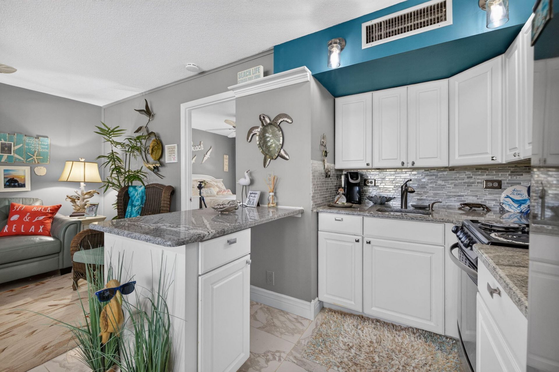 1200 Colonnades Drive, Unit 207, Fort Pierce, FL 34949 Photo