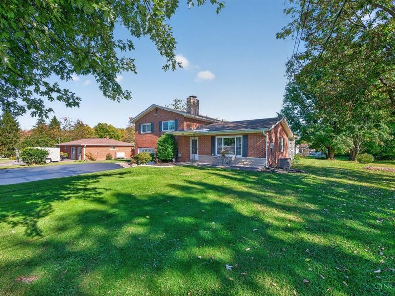 6274 Winding Way, Hamilton Township, OH 45039 Photo 2