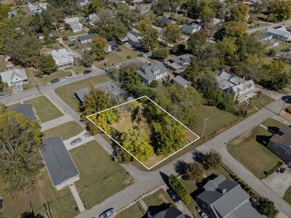 116 Hackberry St, Centerville, TN 37033