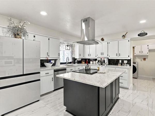 9908 Rockwell Terrace, Oklahoma City, OK 73162