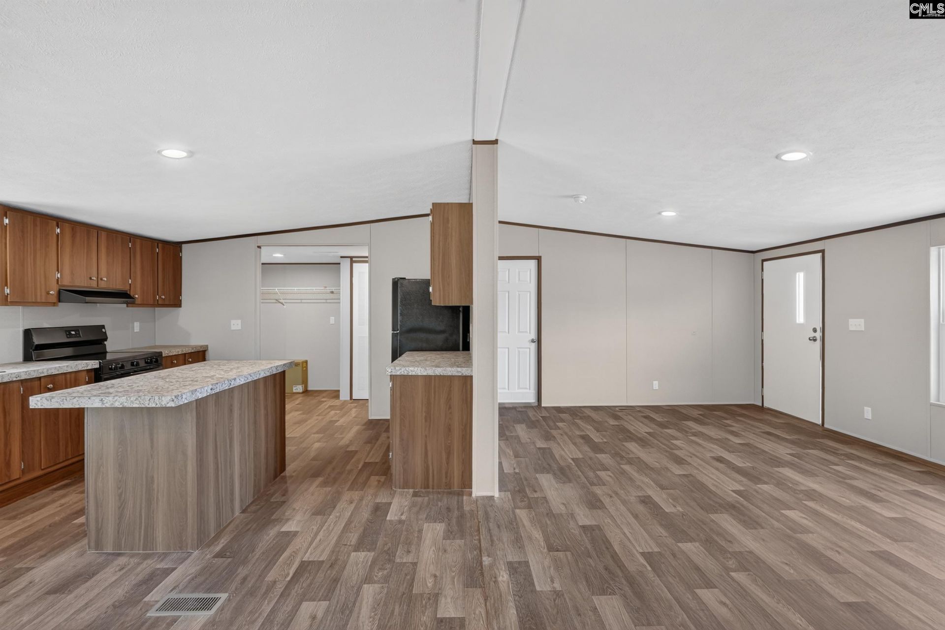 261 Home Farm Road  Photo 12