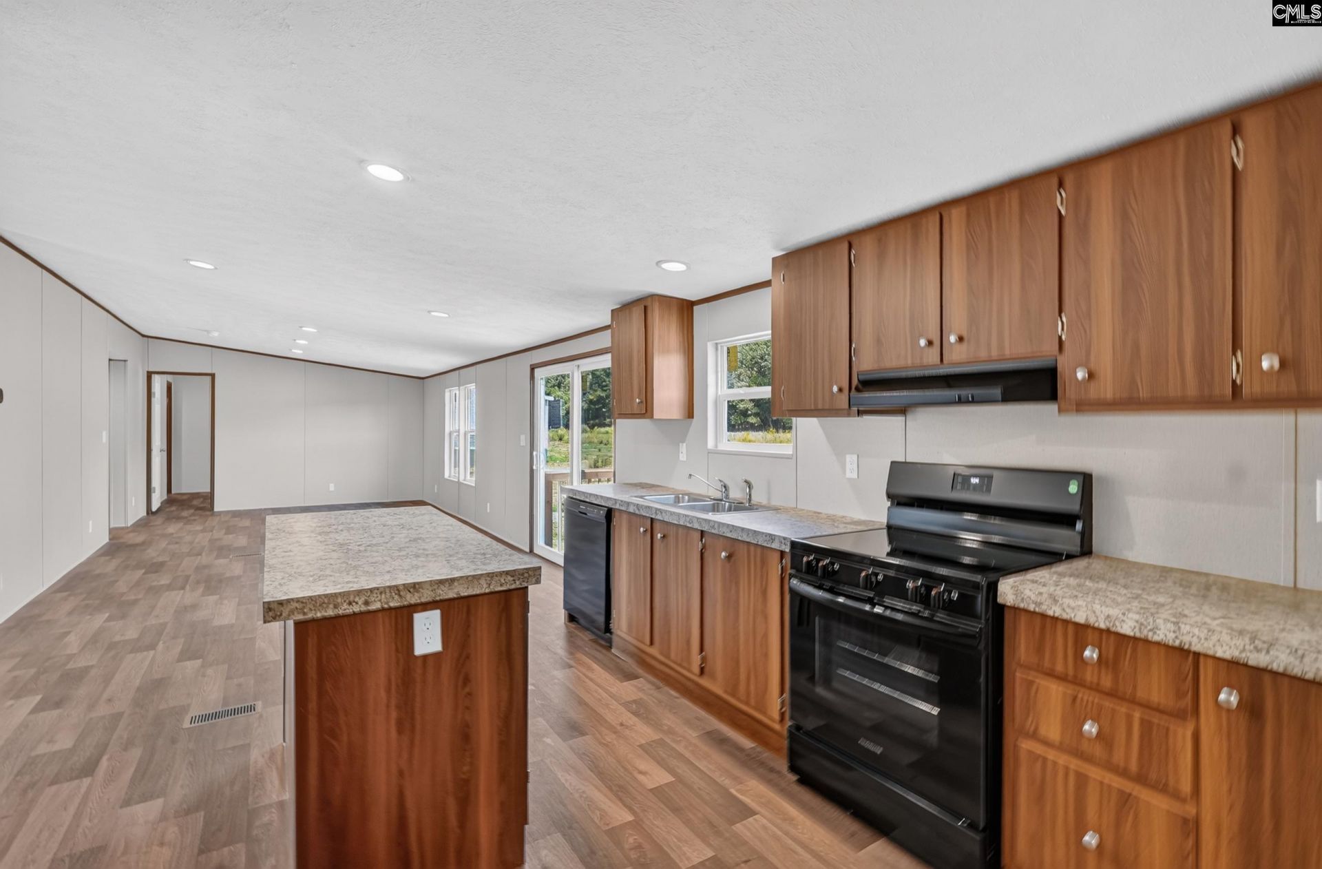 261 Home Farm Road  Photo 15