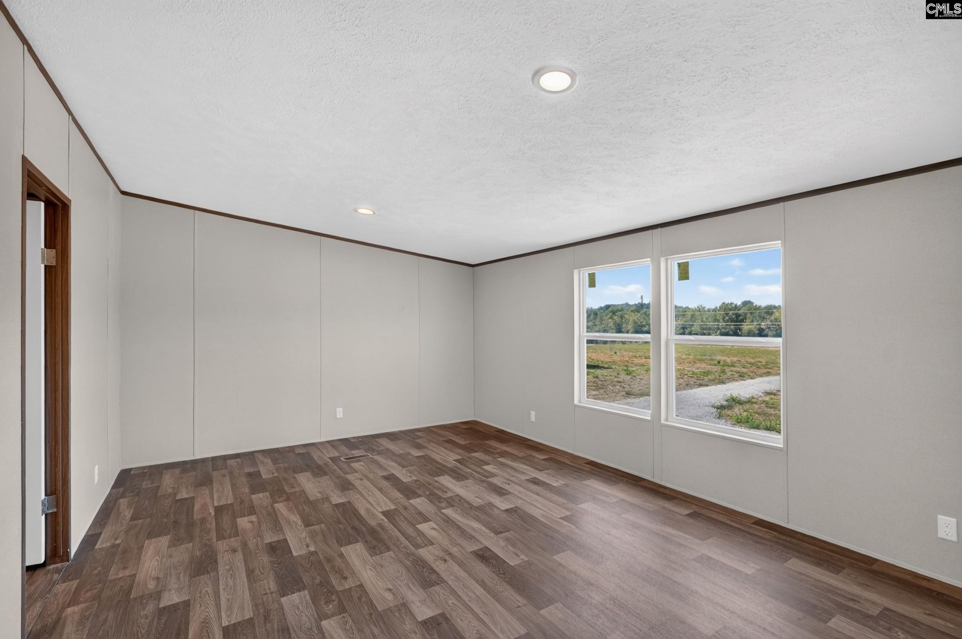 261 Home Farm Road  Photo 23