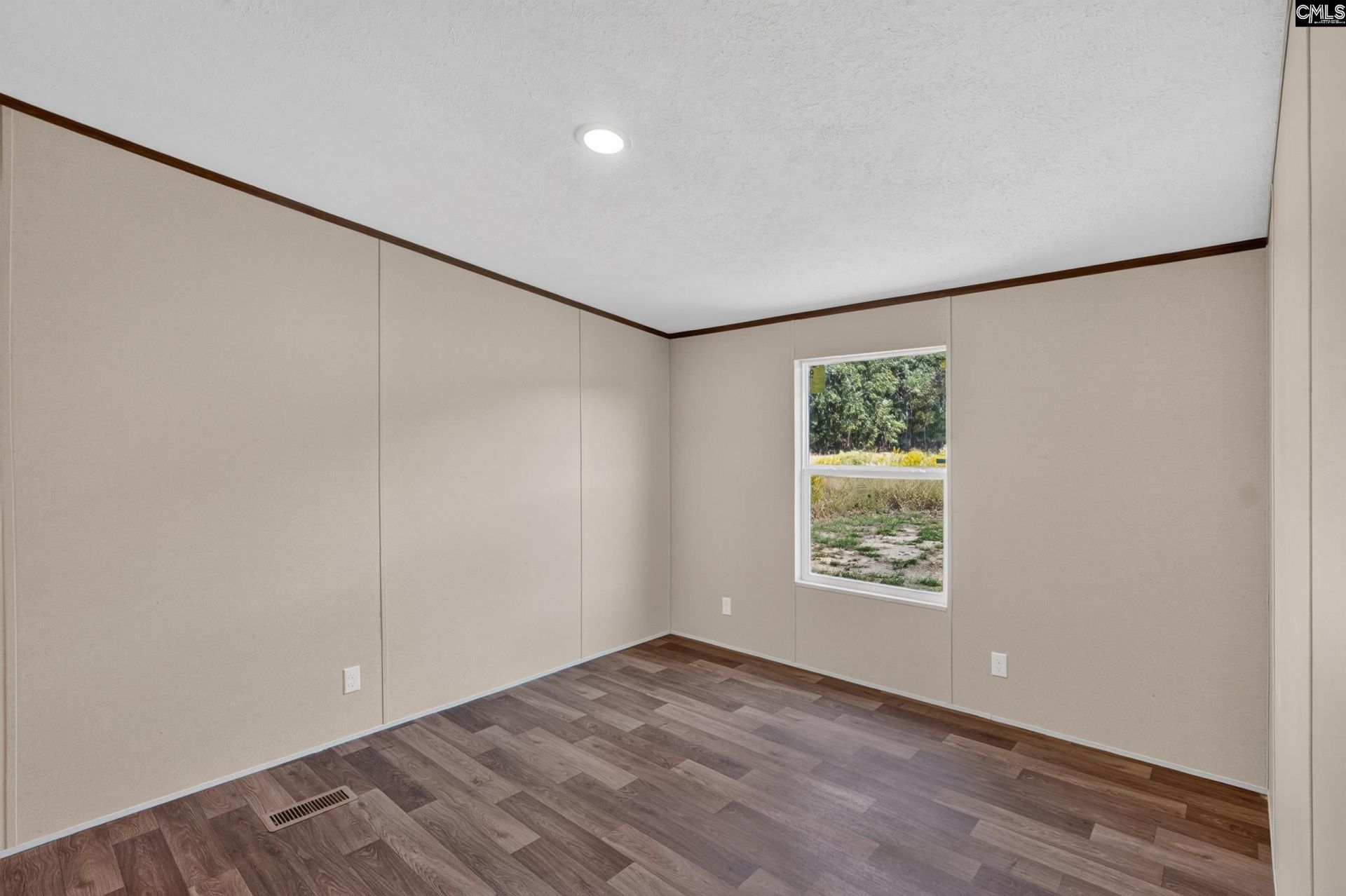 261 Home Farm Road  Photo 31