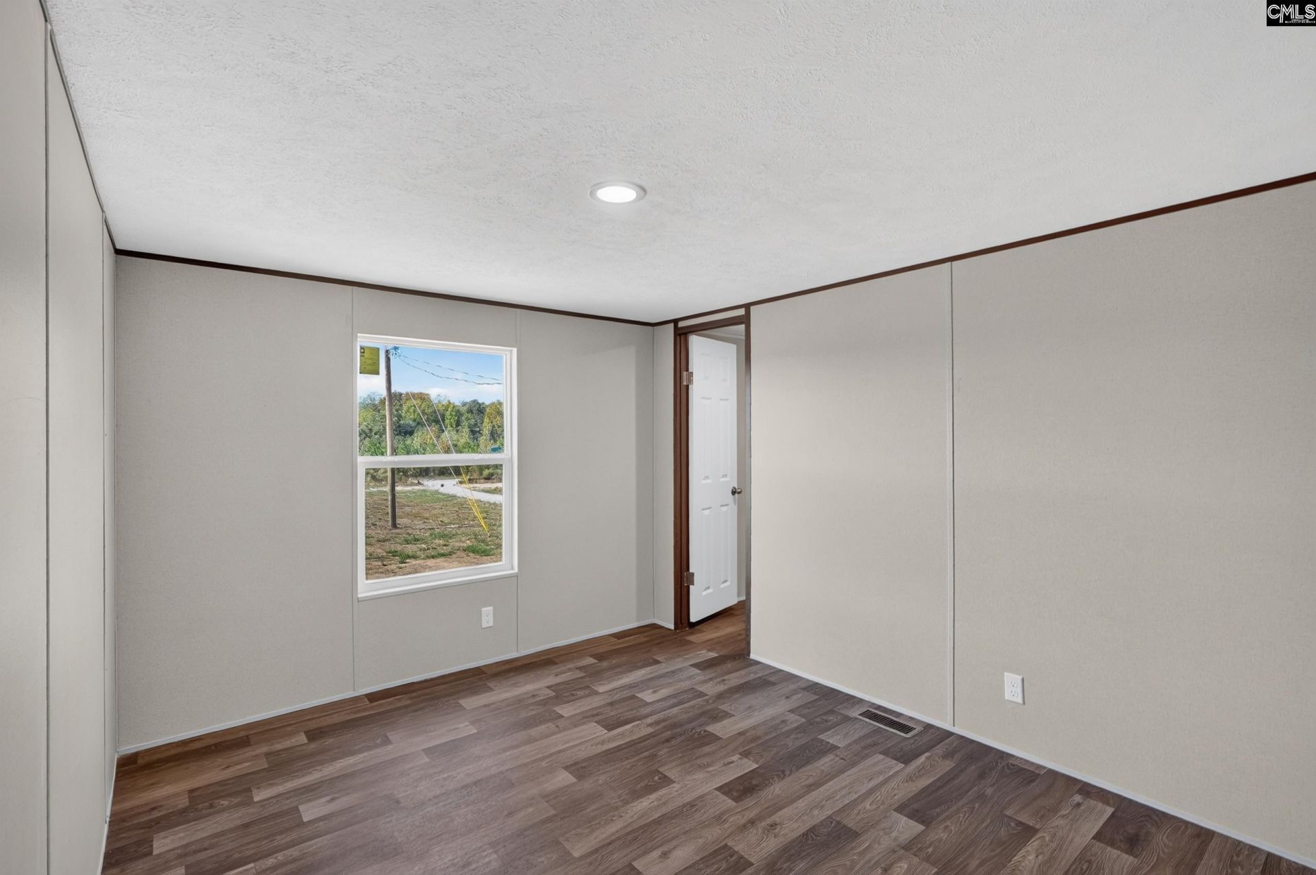 261 Home Farm Road  Photo 40