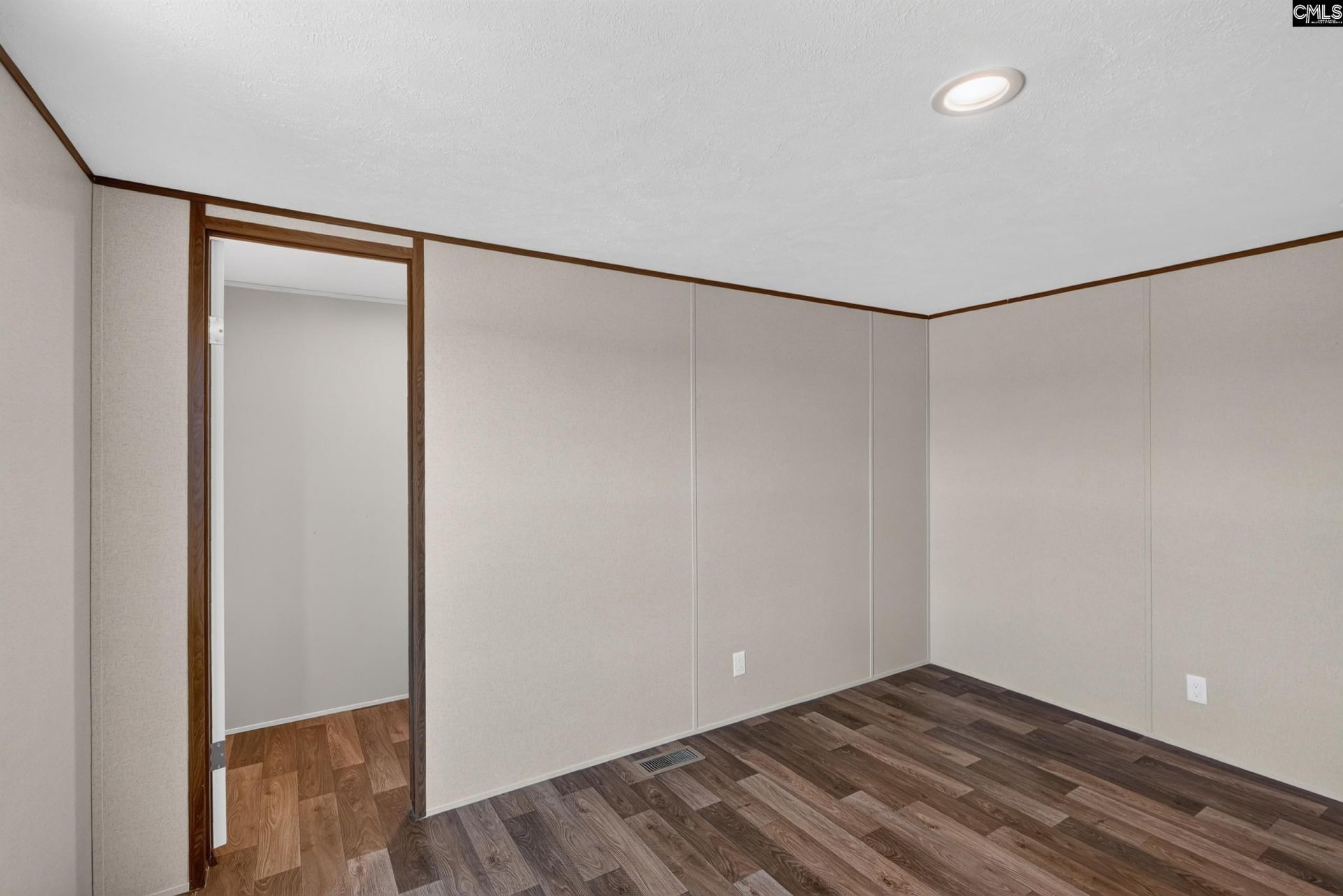 261 Home Farm Road  Photo 42