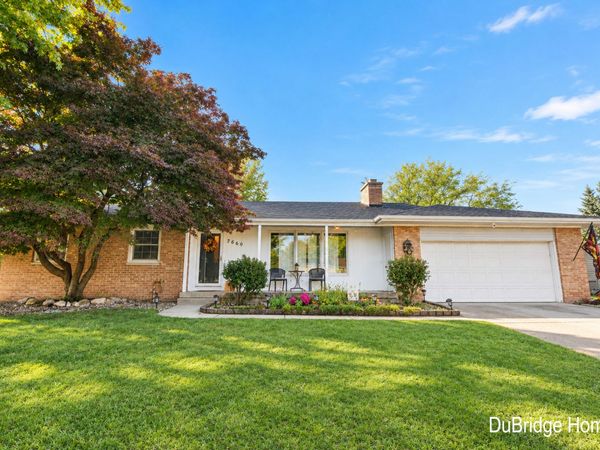 2660 Wyandotte Drive NE, Grand Rapids, MI 49525