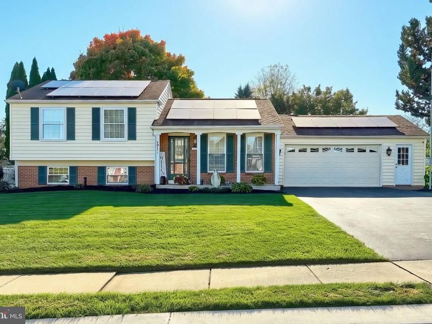 1617 Yorktowne Drive , York, PA 17408 Main Photo