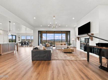 271 James Canyon Loop, Genoa, NV 89411 Photo