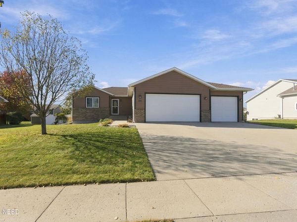 2314 17TH AVENUE S, Brookings, SD 57006