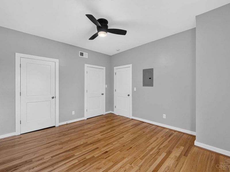 418 Torrence Court, Cincinnati, OH 45202 Photo 7