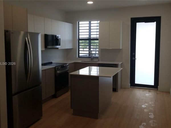 4124 E 8th Ct , Unit 8, Hialeah, FL 33013
