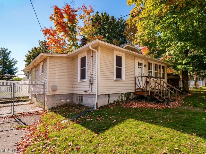 210 Frederick Street, Medina, OH 44256 Photo 2