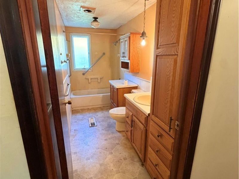 1997 Valley Brook Road, Streetsboro, OH 44241 Photo 8