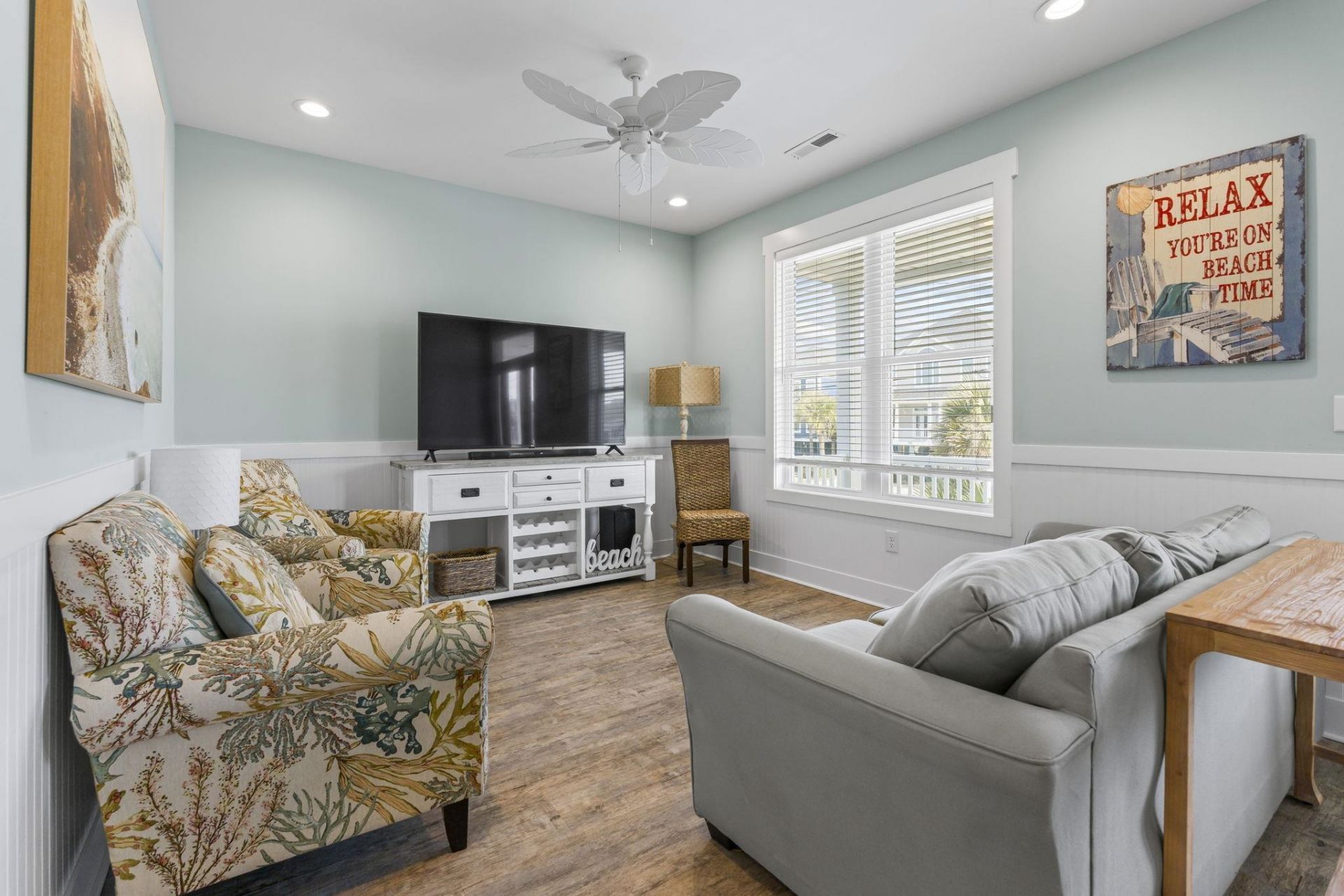878 S Waccamaw Dr.  Photo 4