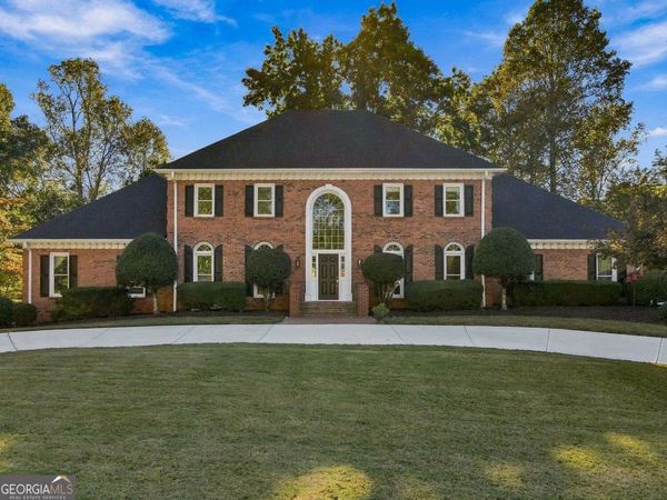 1000 Brooksglen Drive, Roswell, GA 30075